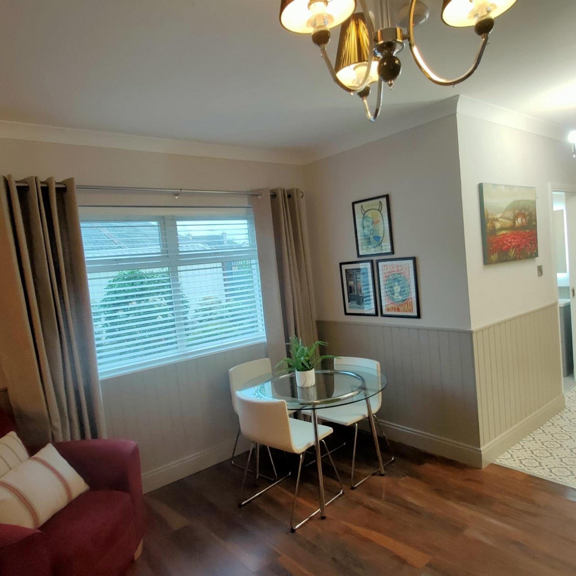 Russell Mews Daire Ennis Dış mekan fotoğraf